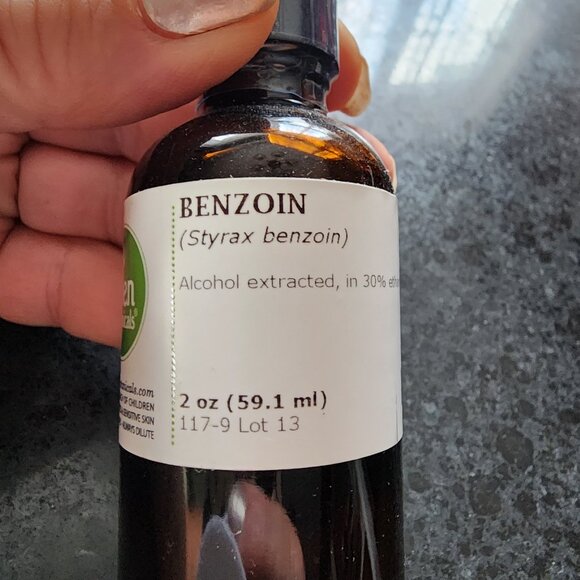 Essential Oils  -  Benzoin 2 oz. - Picture 1 of 5